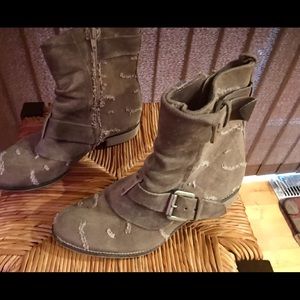 Boutique 9 frayed booties